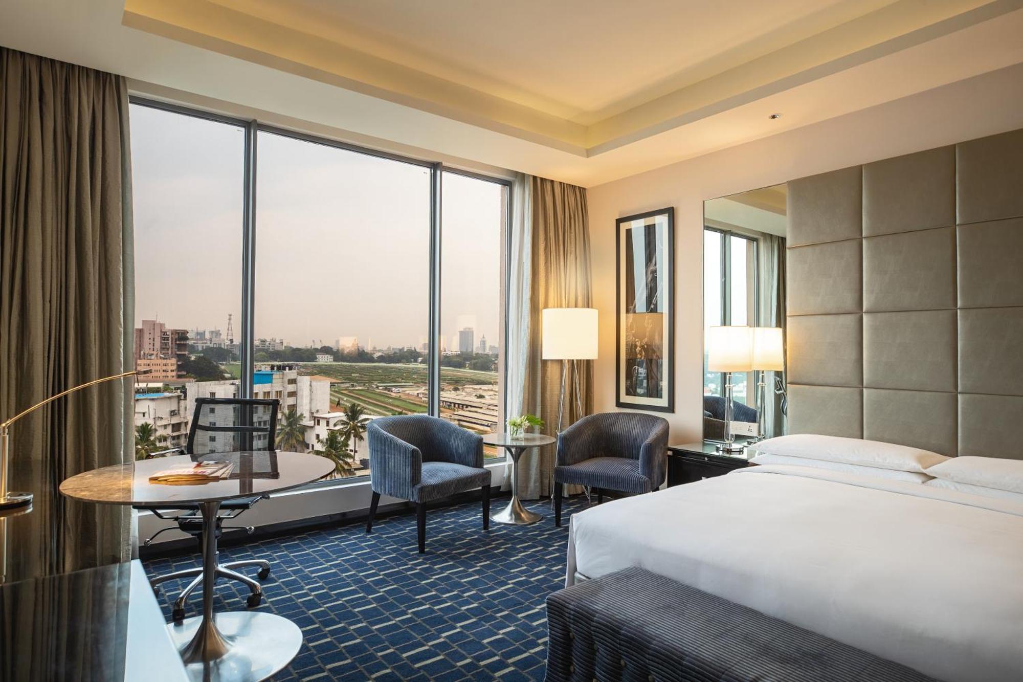Renaissance Bengaluru Race Course Hotel Buitenkant foto
