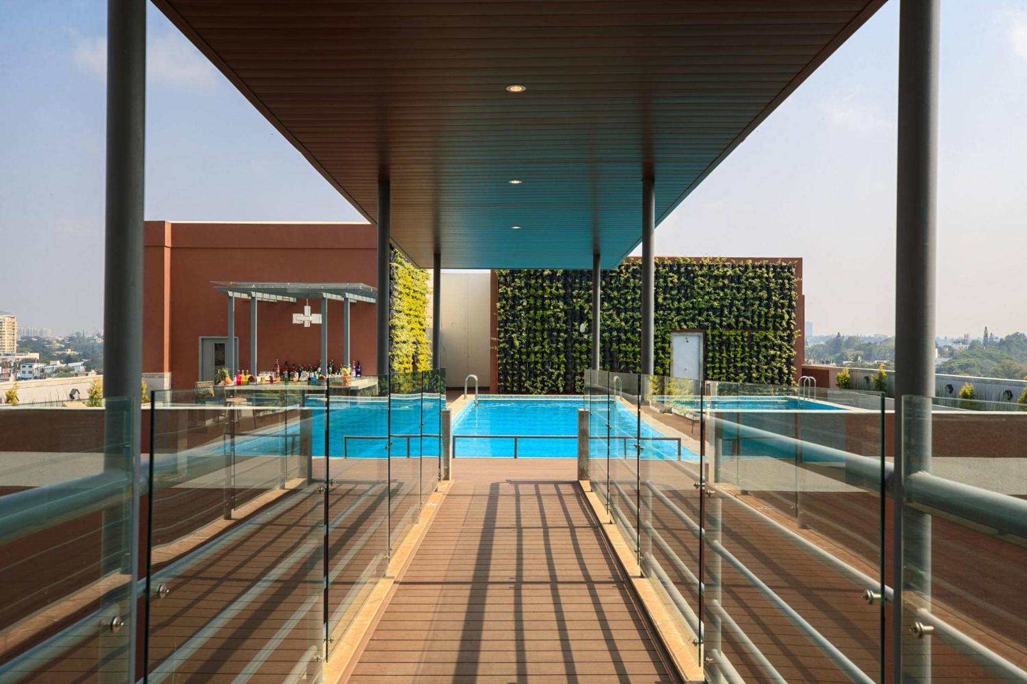 Renaissance Bengaluru Race Course Hotel Buitenkant foto