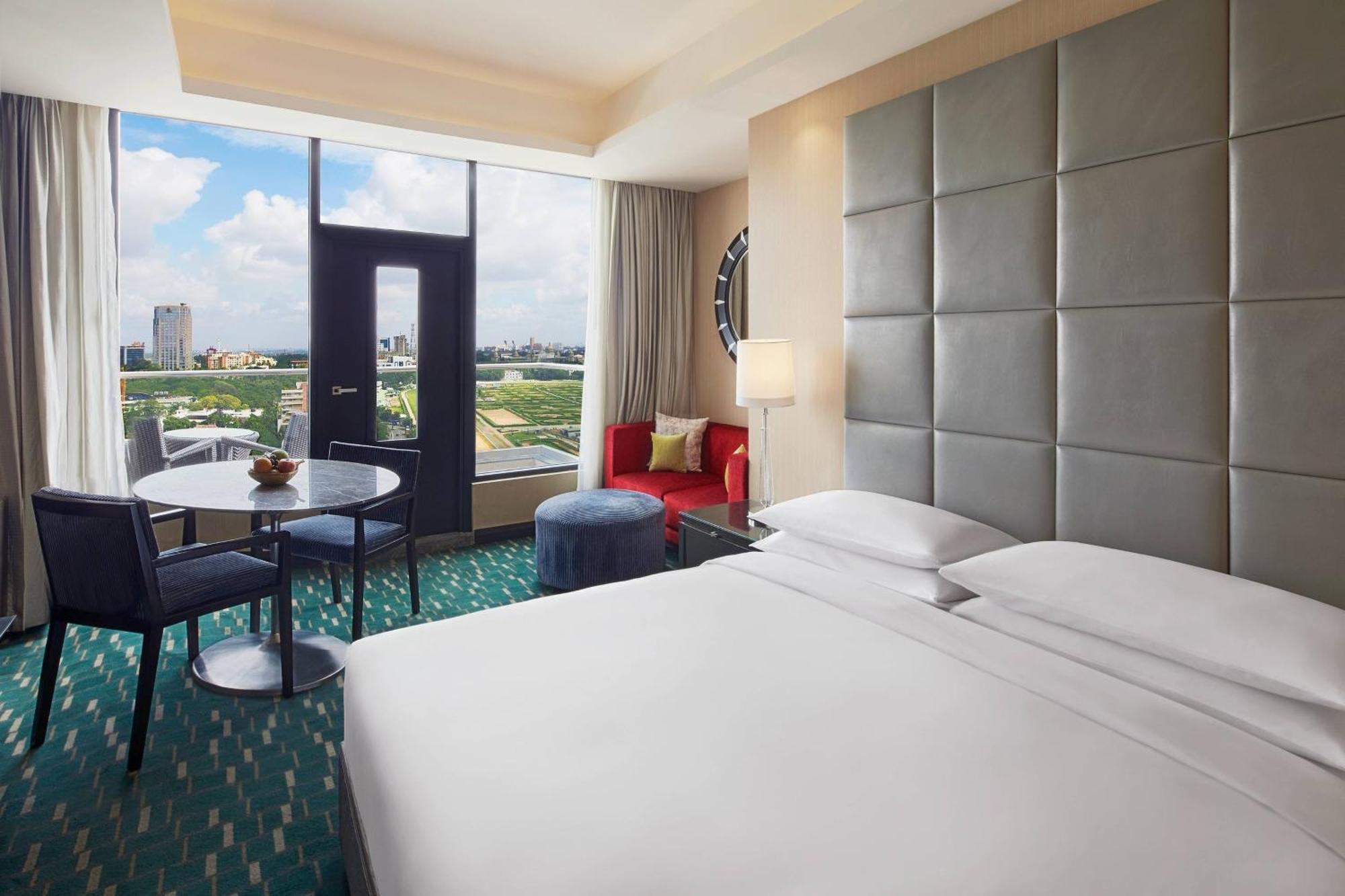 Renaissance Bengaluru Race Course Hotel Buitenkant foto