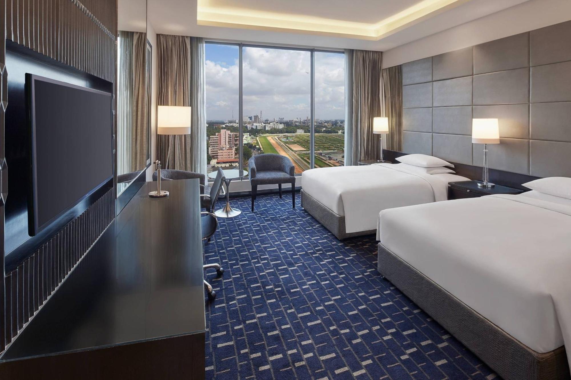 Renaissance Bengaluru Race Course Hotel Buitenkant foto